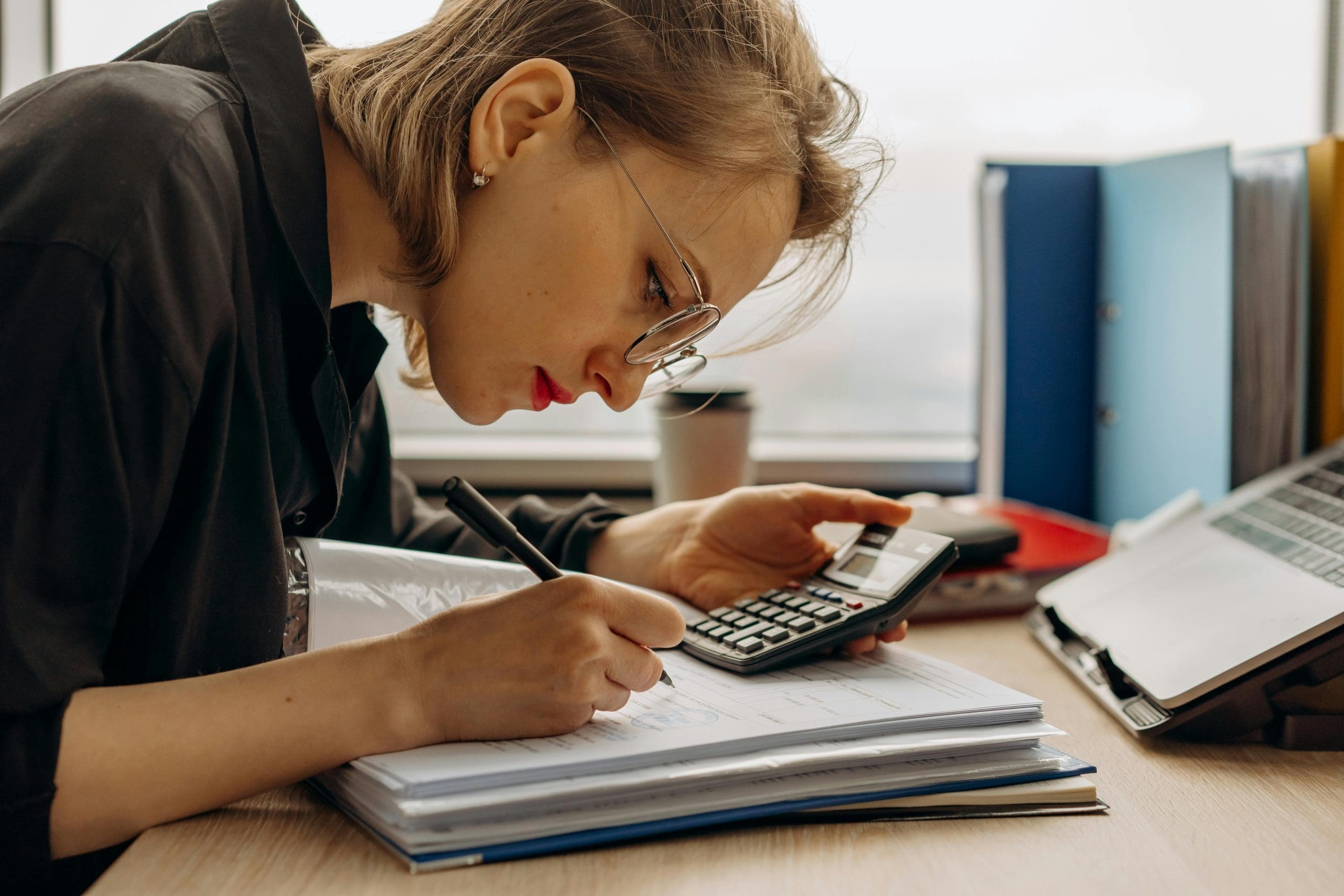 5 Signs Your Seattle Business Needs Professional Bookkeeping Services