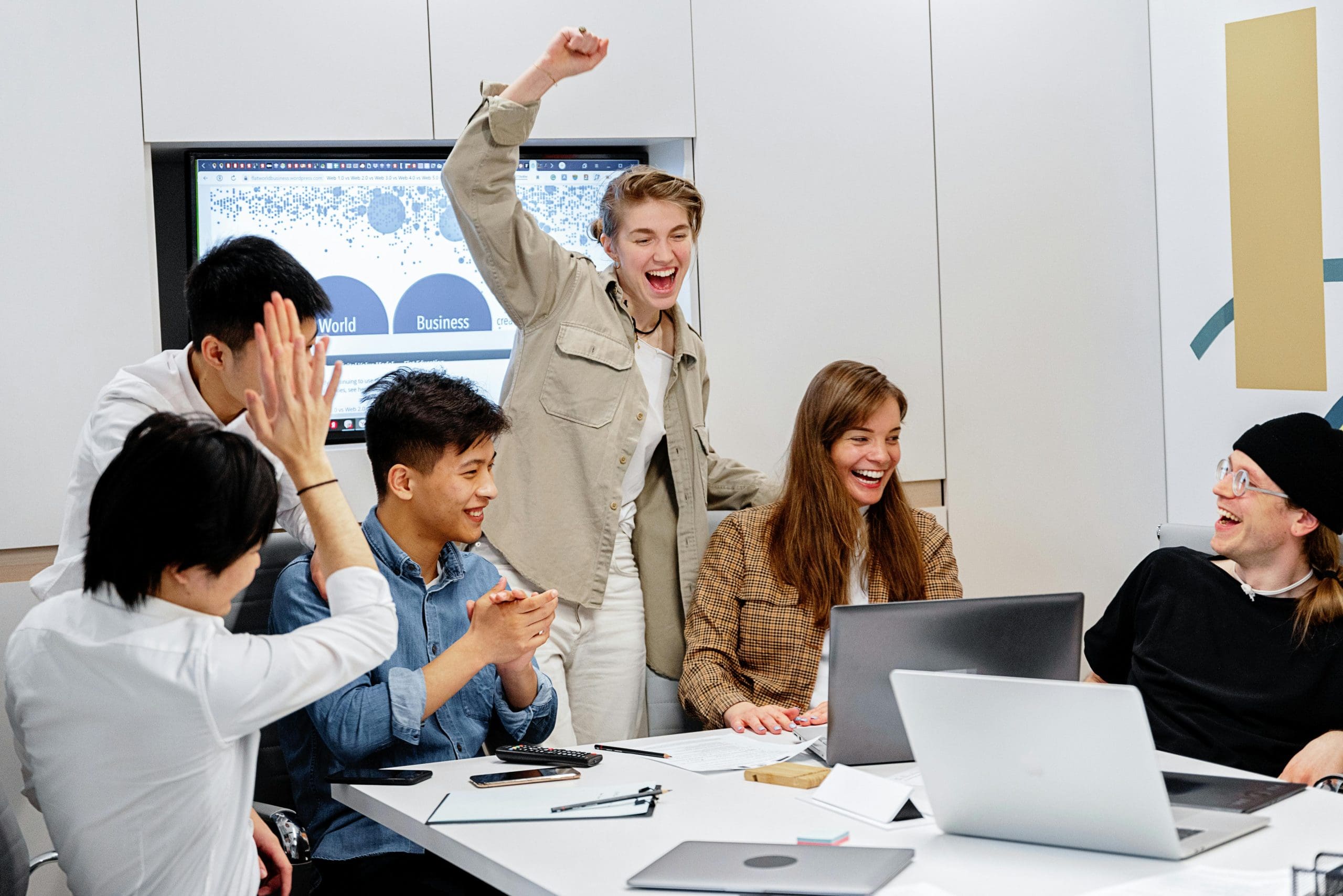 How Payroll Services in Seattle Can Improve Employee Satisfaction