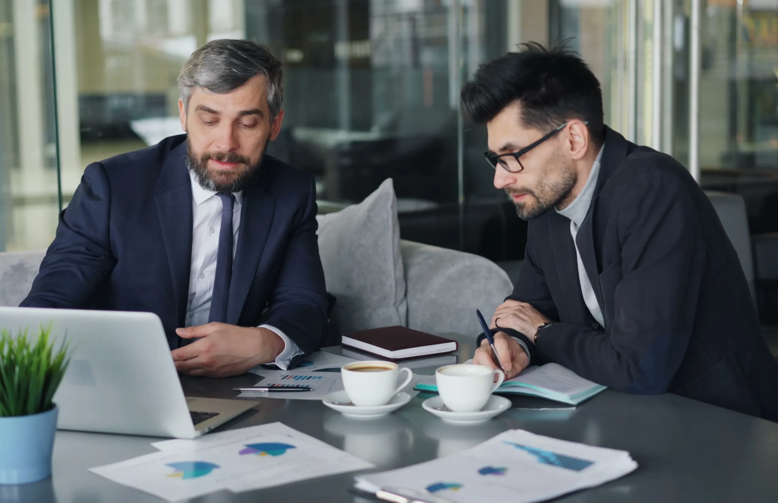 Scaling in Q3? When to Hire a Fractional CFO Company