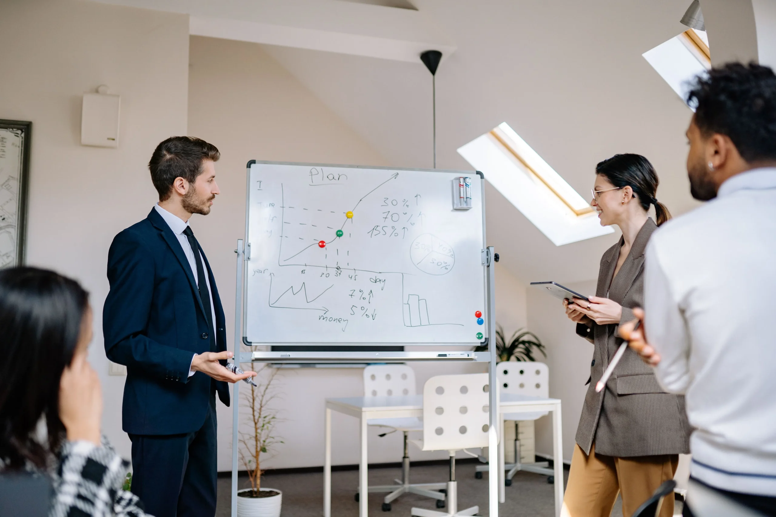 What Local Fractional CFO Services Do That Remote CFOs Can’t