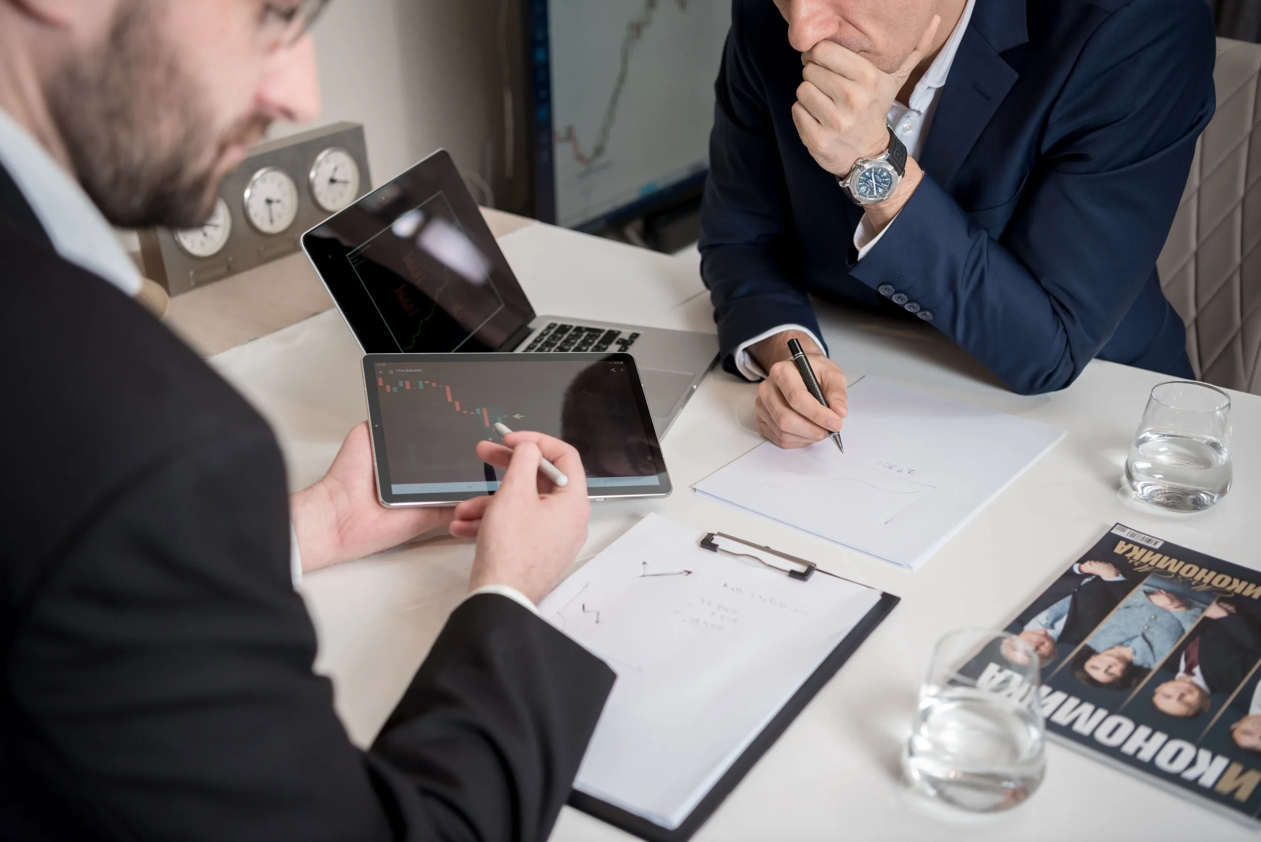 How Fractional CFO Services for Growing Startups Manage Q4 Capital